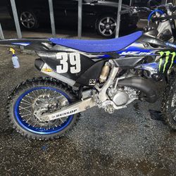 2025 YZ 125