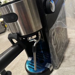 Coffee Machine, Semi-automatic Home Coffee Machine, One-touch Coffee Machine with Milk Frother, Programmable, Temperature Control, Hot Water System