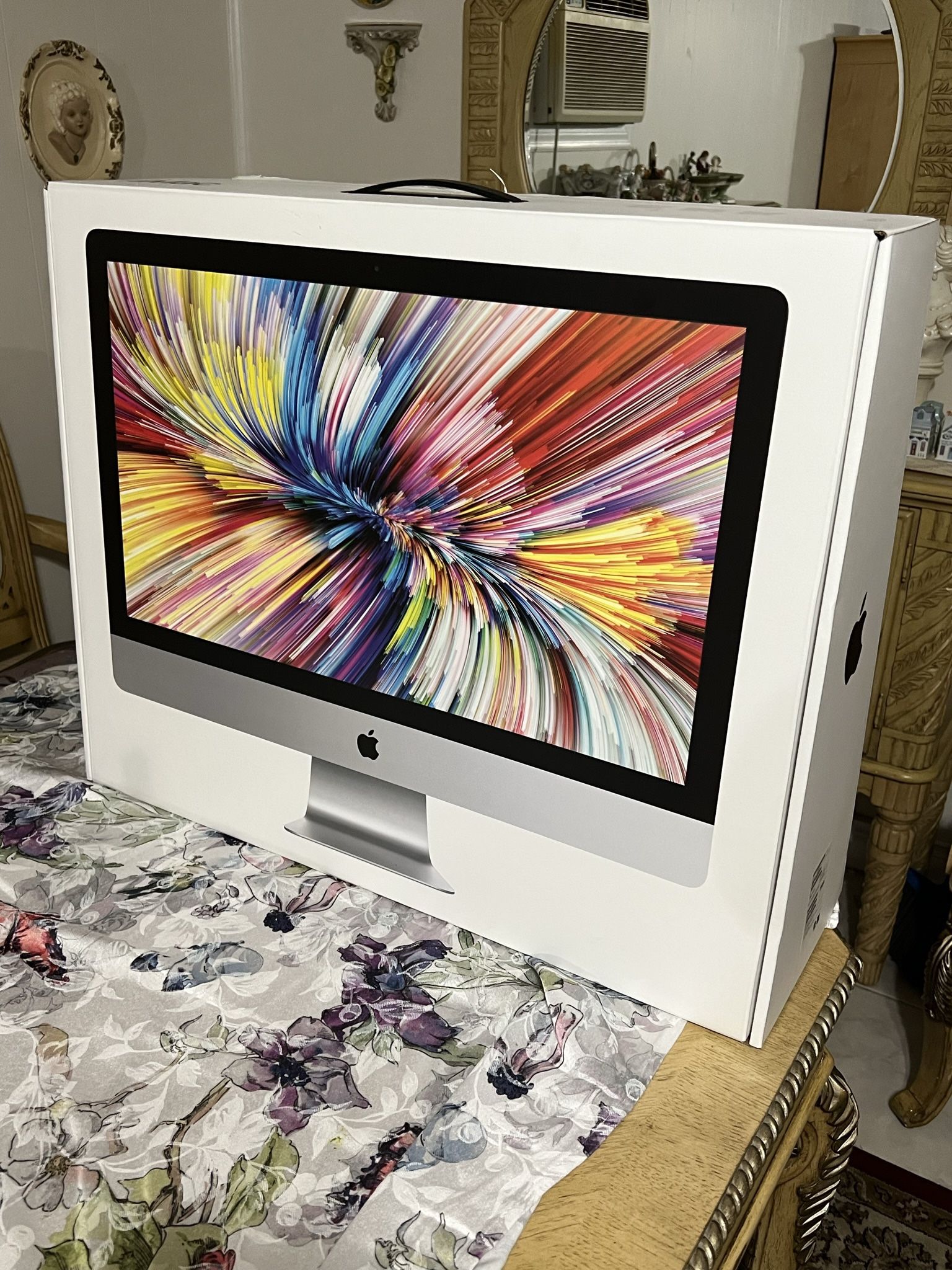 iMac 27” (2019) 5k 3.1 6 Core Intel i5 / 1TB