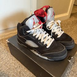 Nike Air Jordan 5 Size 4Y