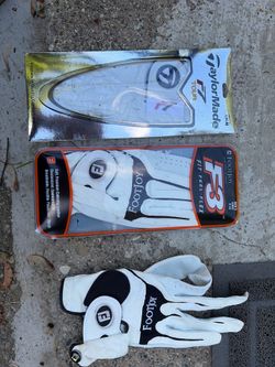 Golf gloves