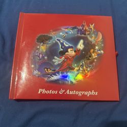 Used Disney World Where Magic Lives Photo Autograph Album With 6 Character Autos