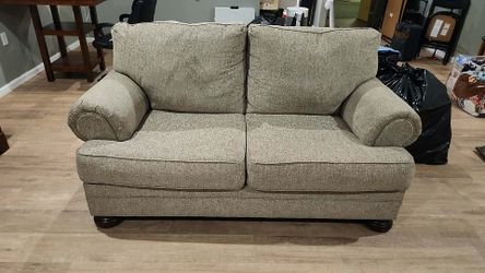 Sofa & Loveseat