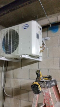 Instaló air conditioner..unit minit split