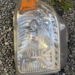Toyota Tundra Headlight
