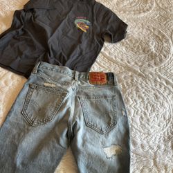 Levi’s Short Outfit 