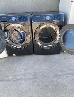 Samsung Washer & Gas Dryer Set blacMetallic- looks Like New  For Sale: Samsung Washer and Dryer Set