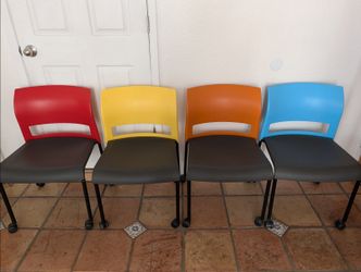 Steelcase Move Stack Rolling Chairs (Set of 4)