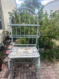 Plant Stand 