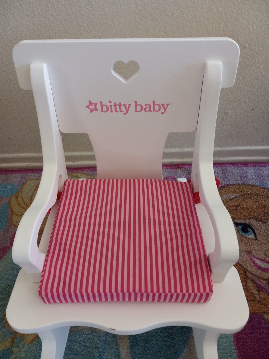 American Girl Story Time Rocking Chair Girls Dolls for Sale in