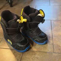 Kids Snowboarding Boots 6