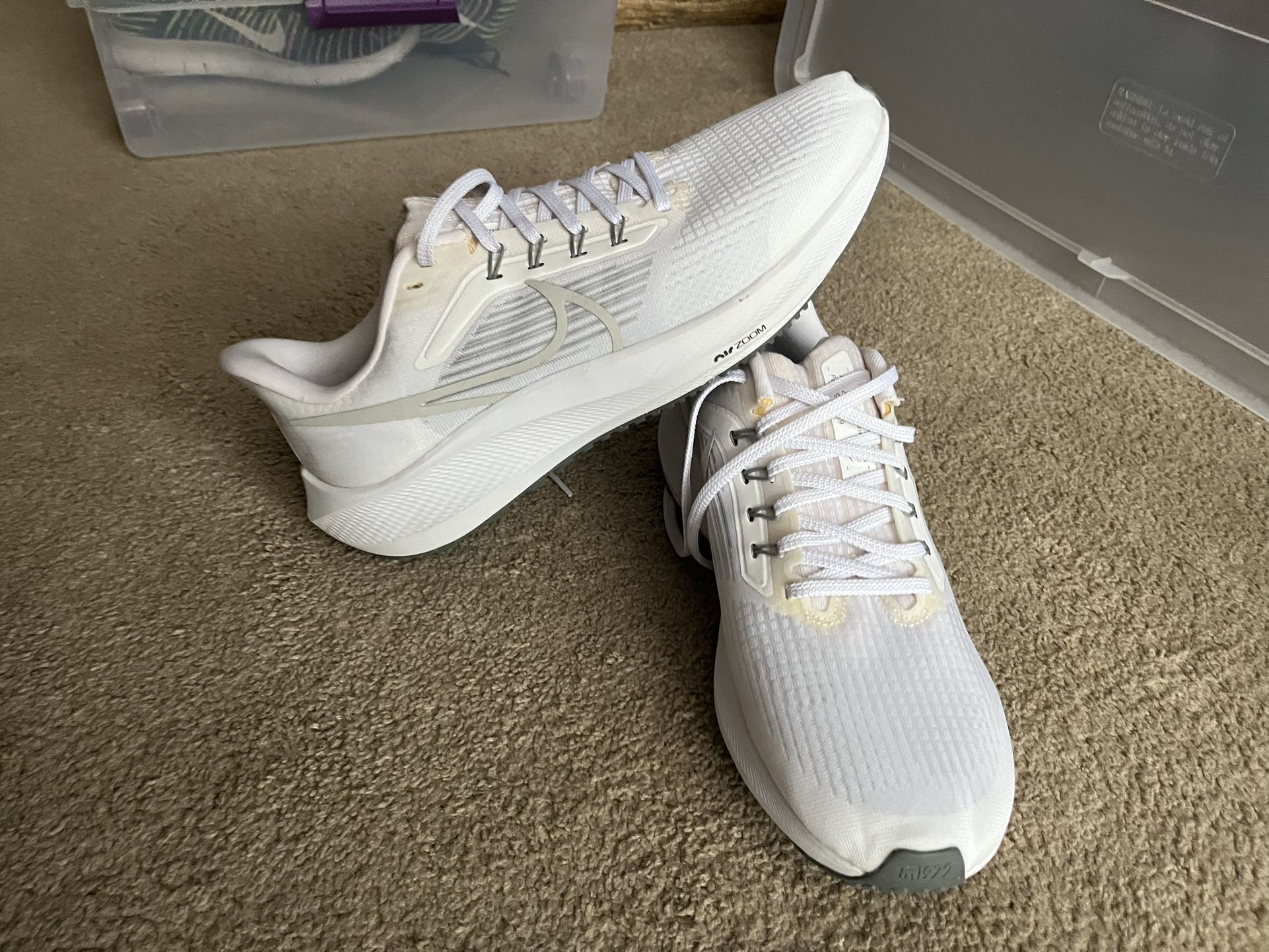 New Nike Zoom Pegasus 39 - Size 10 / White