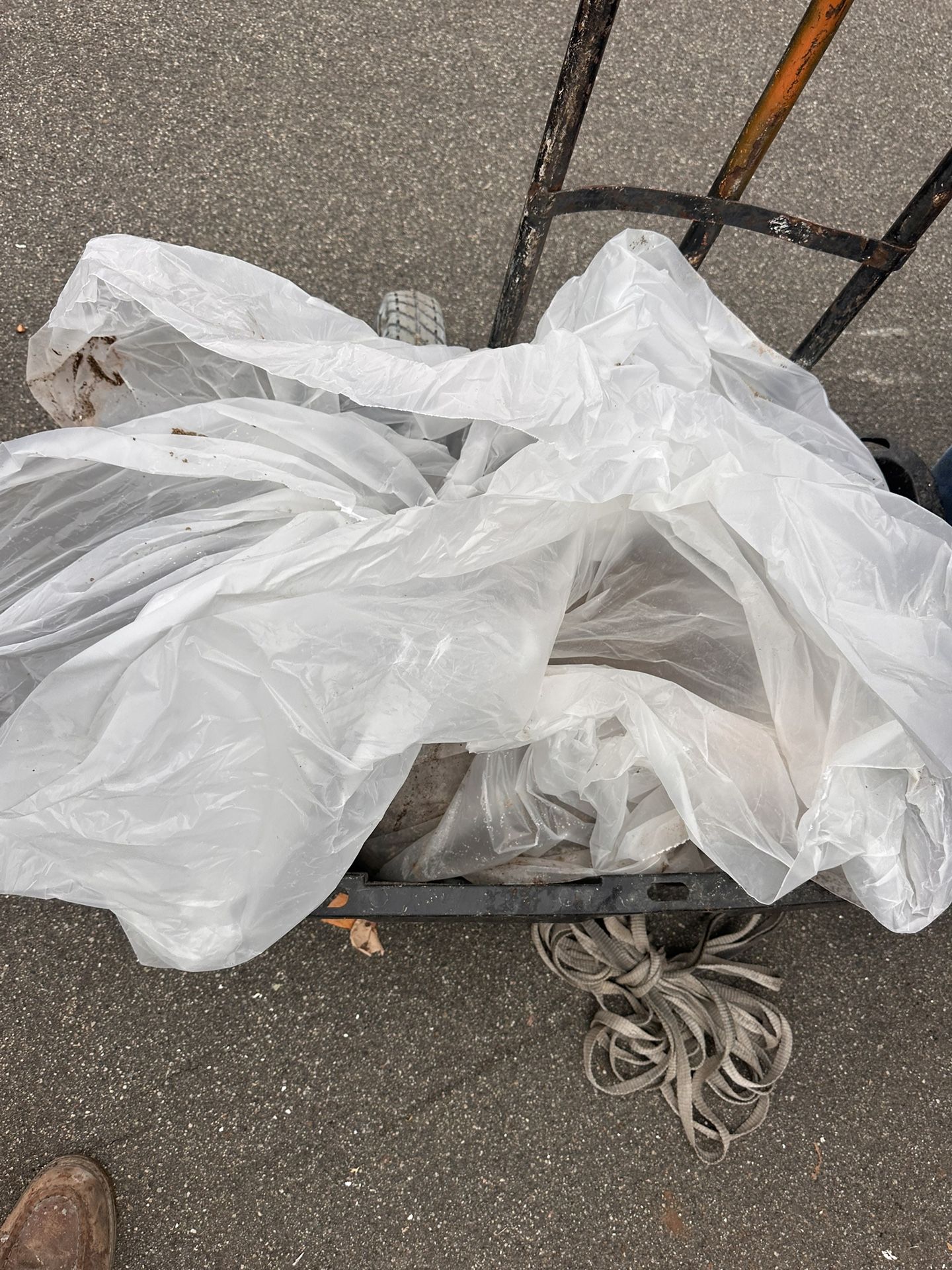 Debris removal Property clean-up Material hauling Fast & safe demolition