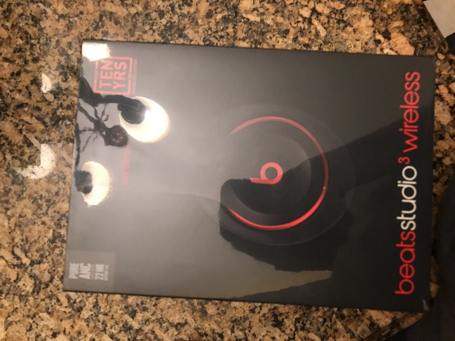 Beats studio 3 wireless never opened