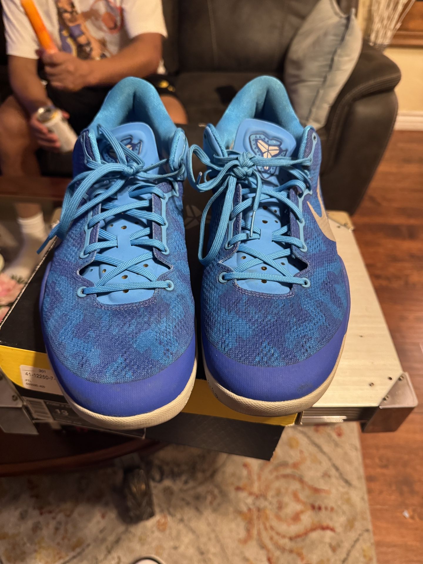 Kobe 8 System Blue Glow