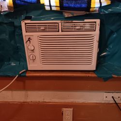 Window AC Units 