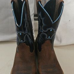 Ariat 4 LR  youth 3.5