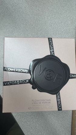 Perfume Víctor & Rolf flower bomb