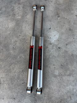 Rough country M1 rear shocks