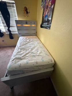 Double twin bed set