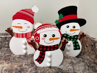 Light up Wood Snowmen Christmas Decoration