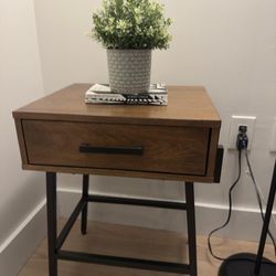 Nightstand/Side Table