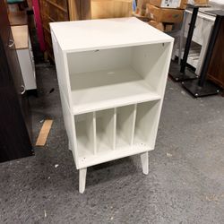 Lerliuo Record Player Stand, White Turntable Stand Holds up to 160 Albums Mid-Century Vinyl Storage Cabinet Table,Solid Wood Legs, Record Player Holde