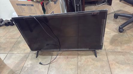 Free  flat screen tv not a smart tv