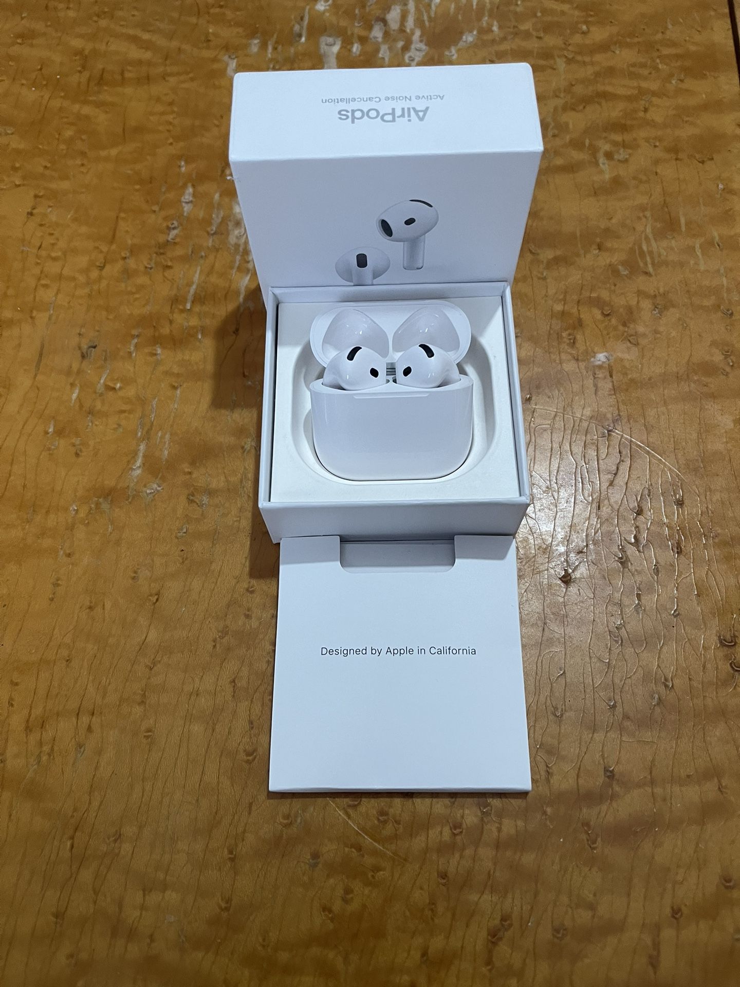 AirPod 4 (w Active Noise Cancellation