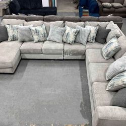 🆕For Large Meetings Ardsley 4-Piece Sectional with Chaise