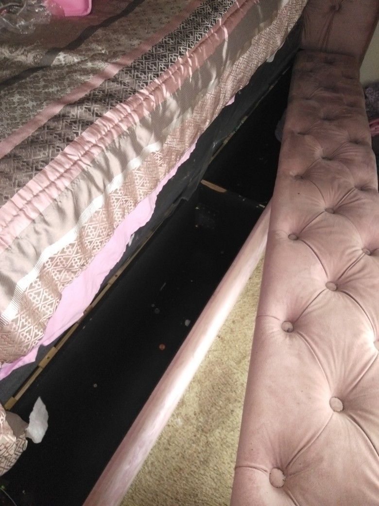 Pink Tufted Bed