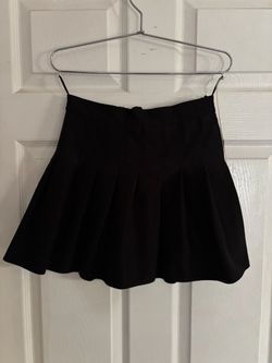 Pleated skirt