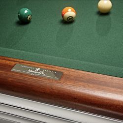 Brunswick 8’-9’ Centennial Pool Table 