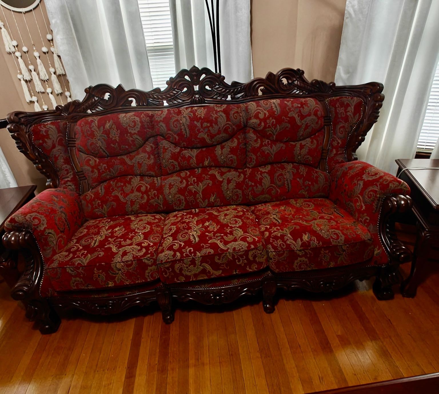 Elegant Victorian-Style Living Room Set – Sofa, Loveseat, and Armchair
