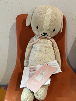 NWT Cuddle + Kind Mia the Dog