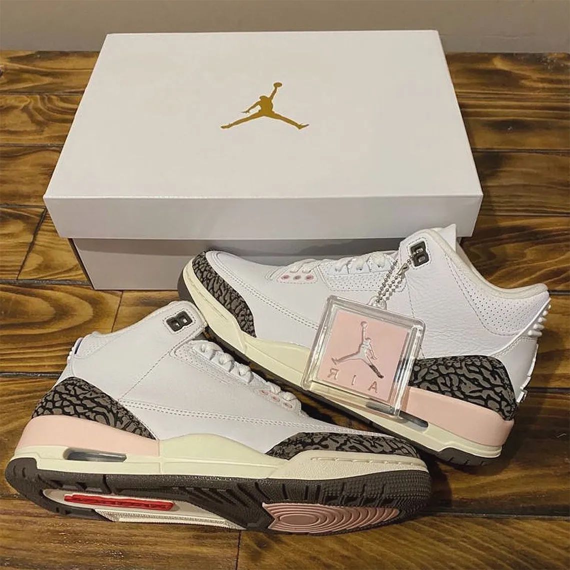 Jordan 3 Neapolitan
