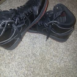 Jordan 1 Mid 