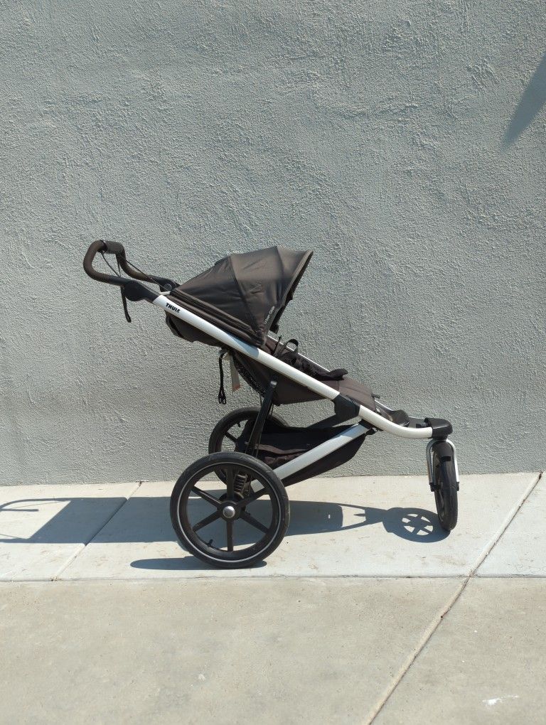 Thule Jogging Stroller