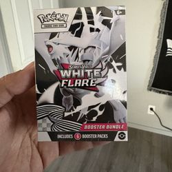 Pokémon White Flare Booster Bundle