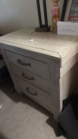 Bedroom set
