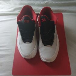 Puma Air  Size 5/5