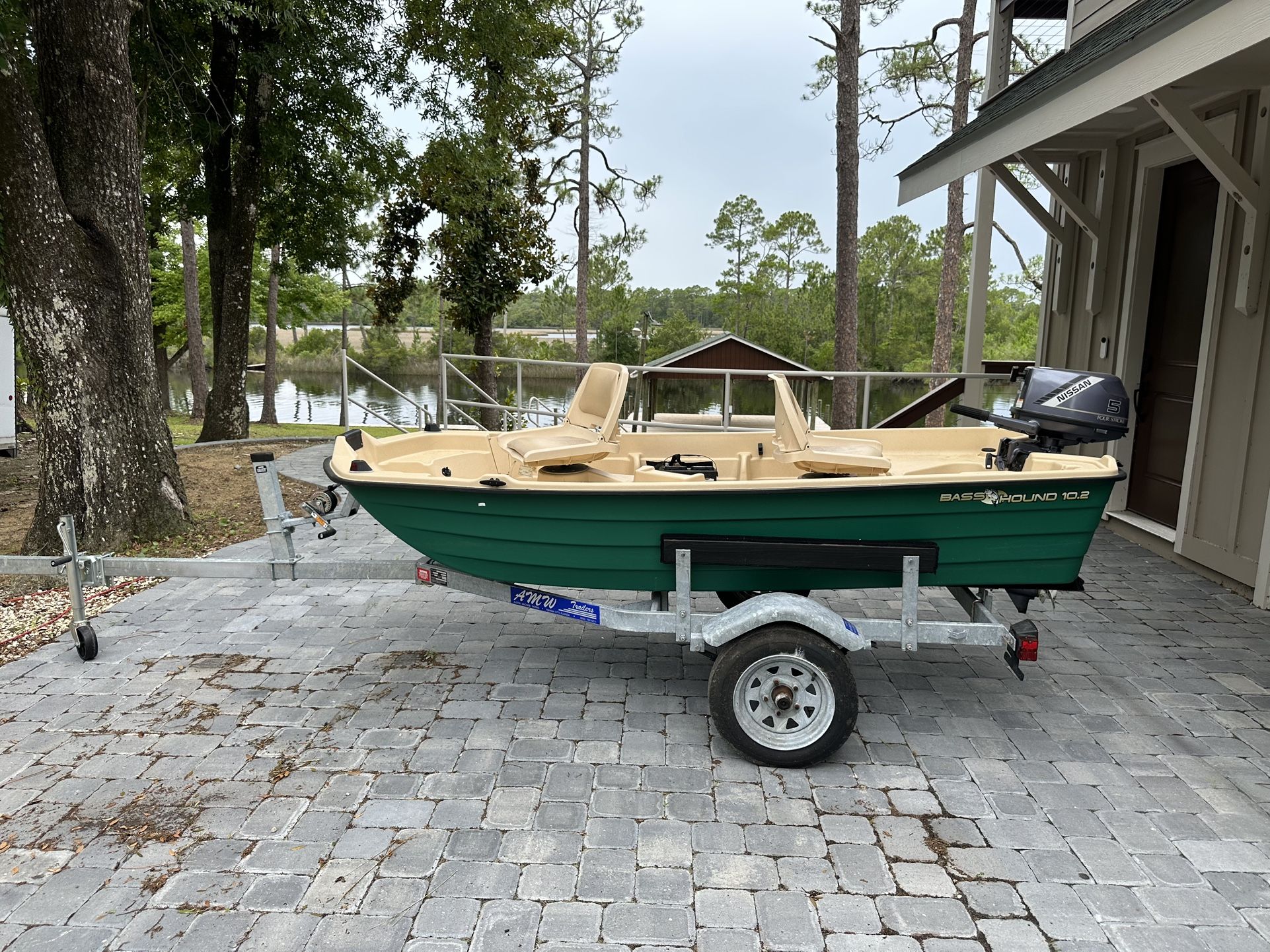 Bass hound 10.2 With Trailer
