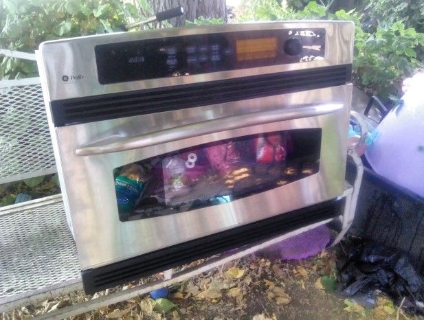 "GE Profile Advantium® conventional Oven Model #:SCB2001KSS