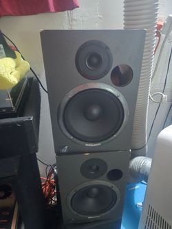 Studio speaker Event