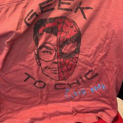 Marvel Geek To Chic T-Shirt Size S 