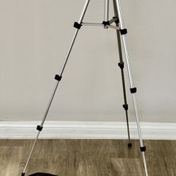 Silver and Black Tripod with bag