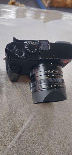 Trade leica Q2