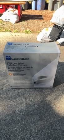 Guardian Raised Toilet Seat with Lock