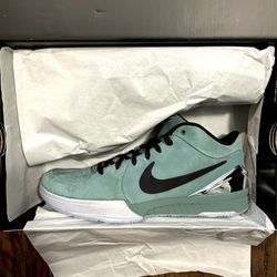 Brand New Nike Kobe 4 Protro “Girl Dad” Mens Size 11