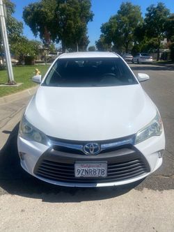 2015 Toyota Camry Hybrid